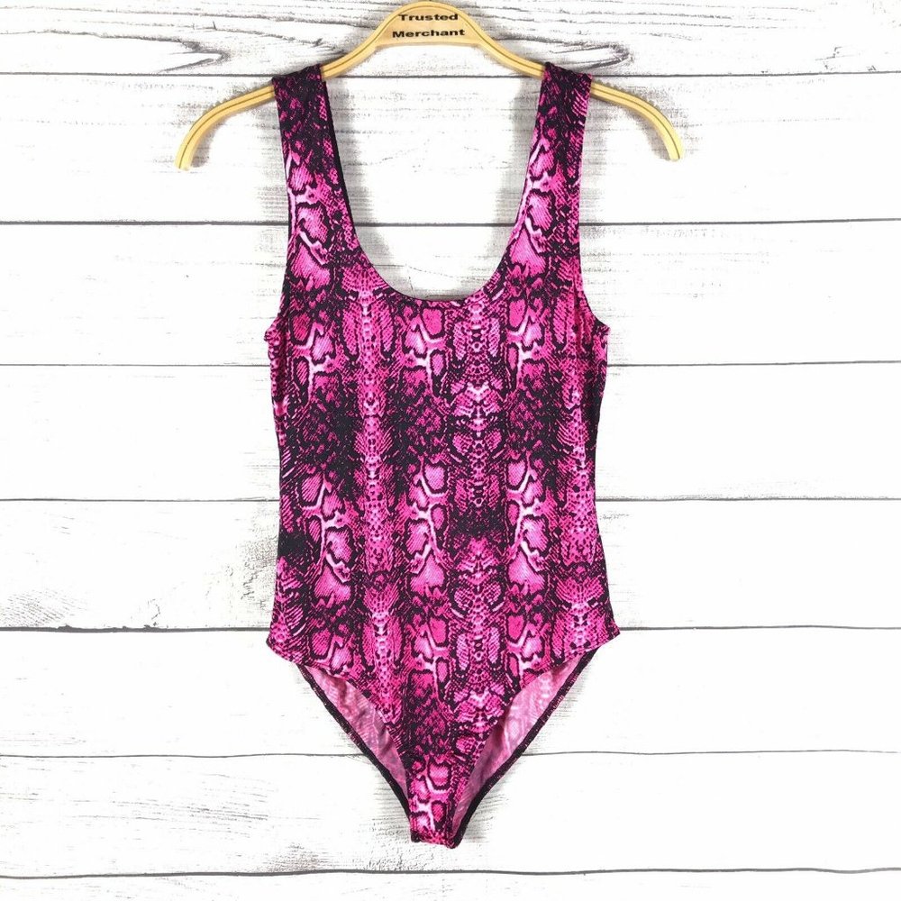 Fashion Nova Women's Pink Black Snake Skin Deep Round Neck Bodysuit Size Medium
